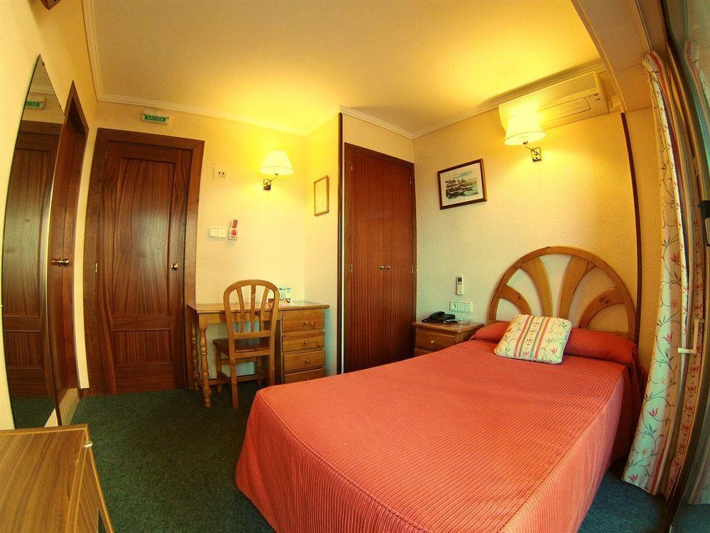 Hotel Avenida Plaza Alzira Exteriér fotografie